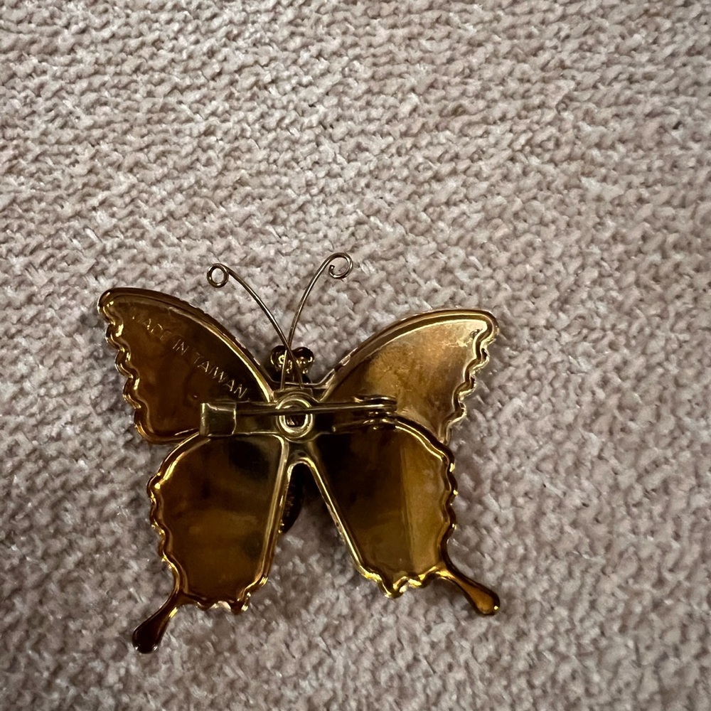 Vintage Deadstock Purple Butterfly Brooch - Picture 5 of 5
